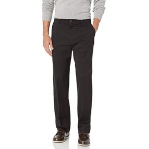 NWOT Dockers Men's Classic Fit Easy Khaki Pants D3